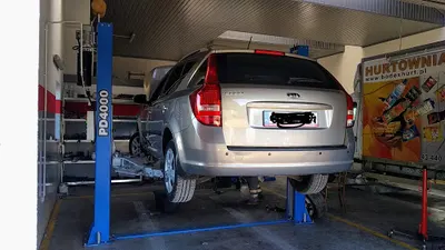 Mechanik samochodowy Bartosz Zieliński